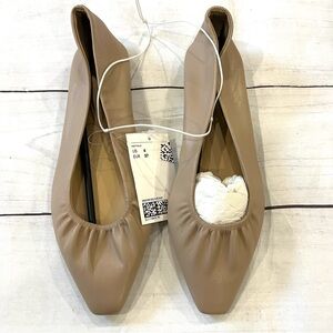 🆕NWT H&M Tan Flats